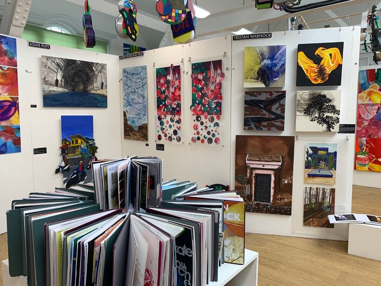 Fabulous Art Exhibitions Reed's In The News Reed's School