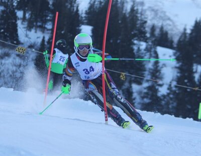 Ski racing 8