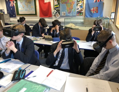 Virtual reality headstes in geography
