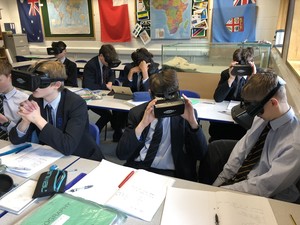 Virtual reality headstes in geography